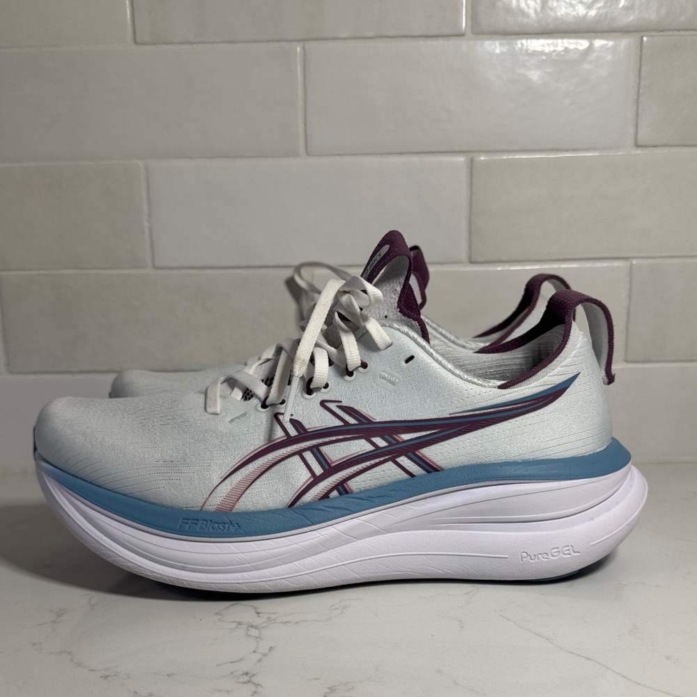 ASICS Women's Gel Nimbus 28